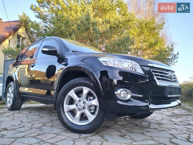 Сірий Тойота РАВ 4, об'ємом двигуна 2.23 л та пробігом 185 тис. км за 13800 $, фото 1 на Automoto.ua