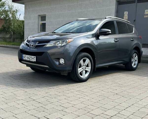 Серый Тойота РАВ 4, объемом двигателя 2.5 л и пробегом 180 тыс. км за 14800 $, фото 1 на Automoto.ua