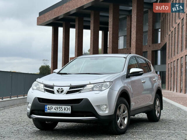 Тойота РАВ 4 2015 в Днепре (Днепропетровске) на Automoto.ua Серый Тойота РАВ 4, объемом двигателя 2.23 л и пробегом 222 тыс. км за 18200 $, фото 1 на Automoto.ua