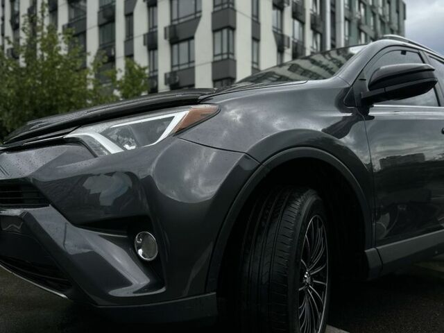 Сірий Тойота РАВ 4, об'ємом двигуна 2.5 л та пробігом 118 тис. км за 18600 $, фото 1 на Automoto.ua