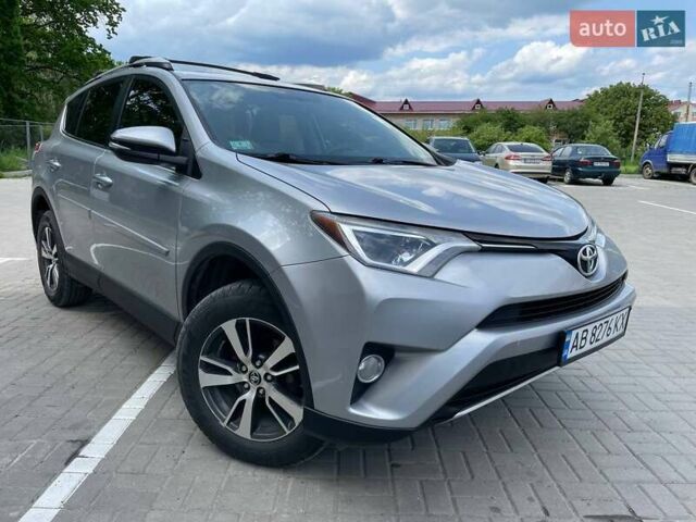 Тойота РАВ 4 2016 в Виннице на Automoto.ua Серый Тойота РАВ 4, объемом двигателя 2.49 л и пробегом 260 тыс. км за 17000 $, фото 1 на Automoto.ua