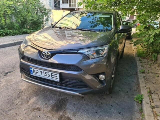 Серый Тойота РАВ 4, объемом двигателя 2 л и пробегом 88 тыс. км за 21000 $, фото 1 на Automoto.ua