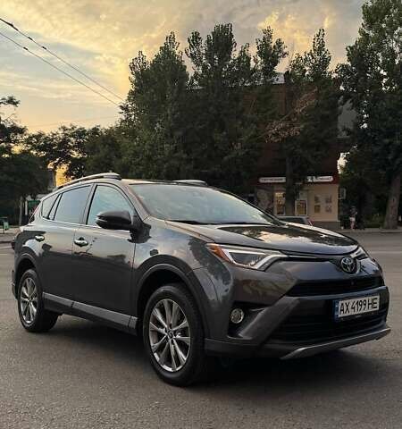 Сірий Тойота РАВ 4, об'ємом двигуна 2.49 л та пробігом 115 тис. км за 25500 $, фото 1 на Automoto.ua