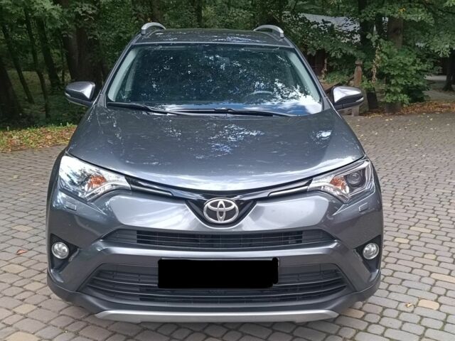 Сірий Тойота РАВ 4, об'ємом двигуна 2 л та пробігом 175 тис. км за 22500 $, фото 1 на Automoto.ua