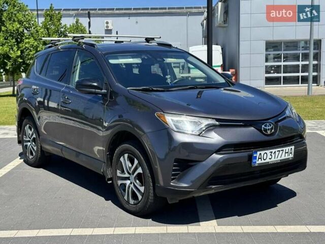 Сірий Тойота РАВ 4, об'ємом двигуна 2.49 л та пробігом 48 тис. км за 18300 $, фото 1 на Automoto.ua
