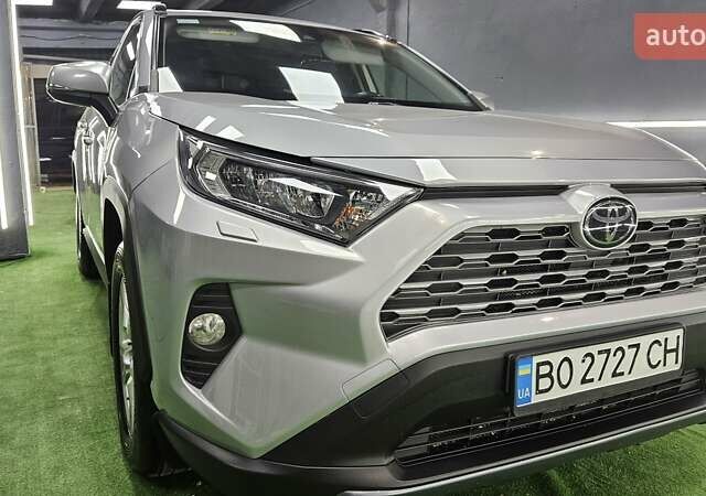 Сірий Тойота РАВ 4, об'ємом двигуна 1.99 л та пробігом 210 тис. км за 27500 $, фото 1 на Automoto.ua