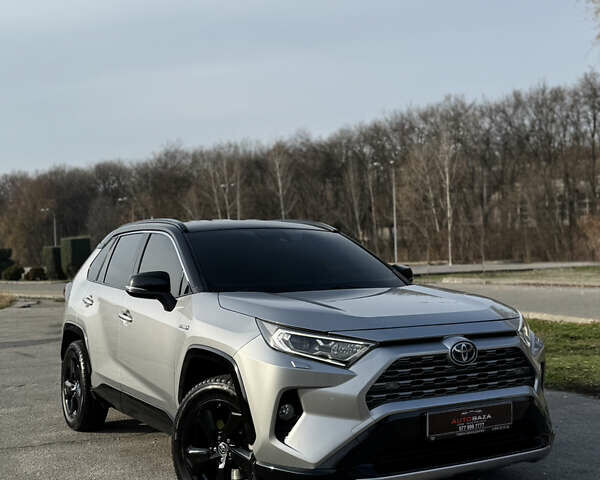 Серый Тойота РАВ 4, объемом двигателя 2.49 л и пробегом 158 тыс. км за 29999 $, фото 1 на Automoto.ua