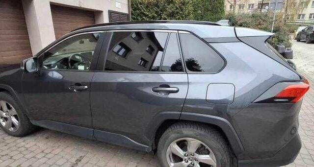 Серый Тойота РАВ 4, объемом двигателя 2 л и пробегом 84 тыс. км за 12800 $, фото 1 на Automoto.ua