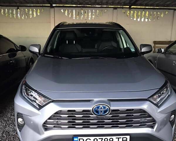 Сірий Тойота РАВ 4, об'ємом двигуна 2.49 л та пробігом 73 тис. км за 32300 $, фото 1 на Automoto.ua