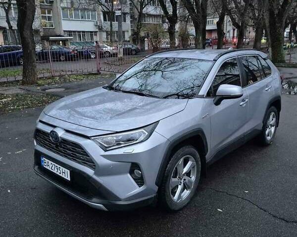 Сірий Тойота РАВ 4, об'ємом двигуна 2.49 л та пробігом 91 тис. км за 35000 $, фото 1 на Automoto.ua