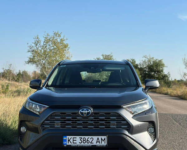 Сірий Тойота РАВ 4, об'ємом двигуна 2.49 л та пробігом 88 тис. км за 31000 $, фото 1 на Automoto.ua