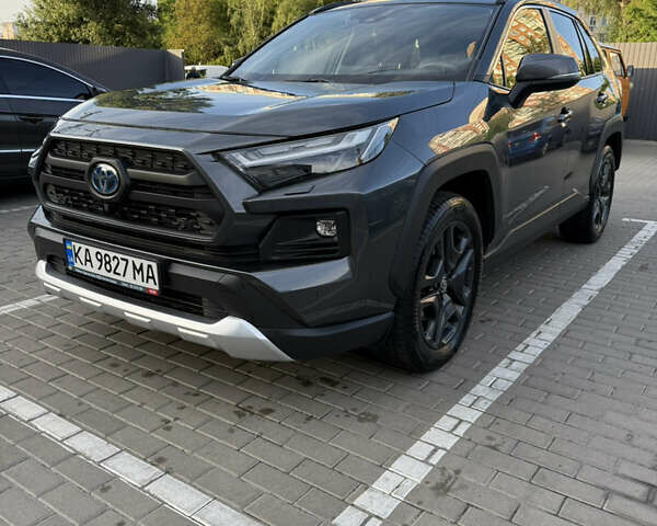 Серый Тойота РАВ 4, объемом двигателя 2.49 л и пробегом 72 тыс. км за 35500 $, фото 1 на Automoto.ua