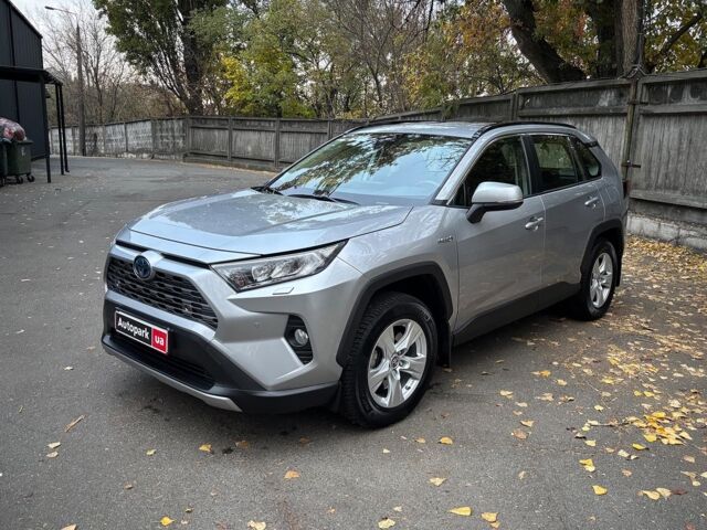 Серый Тойота РАВ 4, объемом двигателя 2.5 л и пробегом 18 тыс. км за 32990 $, фото 1 на Automoto.ua