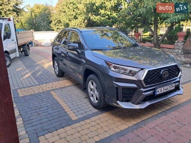 Серый Тойота РАВ 4, объемом двигателя 2.49 л и пробегом 18 тыс. км за 25800 $, фото 1 на Automoto.ua
