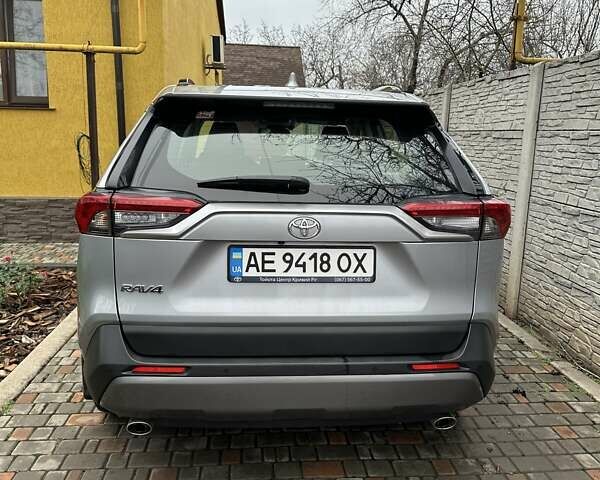 Сірий Тойота РАВ 4, об'ємом двигуна 1.99 л та пробігом 45 тис. км за 29515 $, фото 1 на Automoto.ua