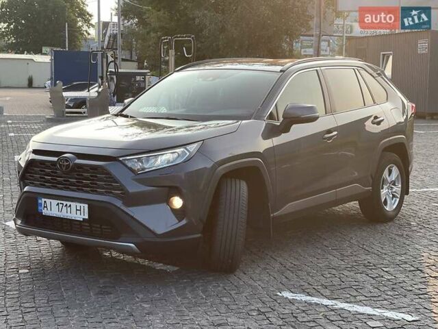 Серый Тойота РАВ 4, объемом двигателя 1.99 л и пробегом 108 тыс. км за 28000 $, фото 1 на Automoto.ua