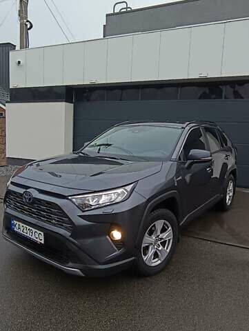 Серый Тойота РАВ 4, объемом двигателя 2.49 л и пробегом 48 тыс. км за 33700 $, фото 1 на Automoto.ua