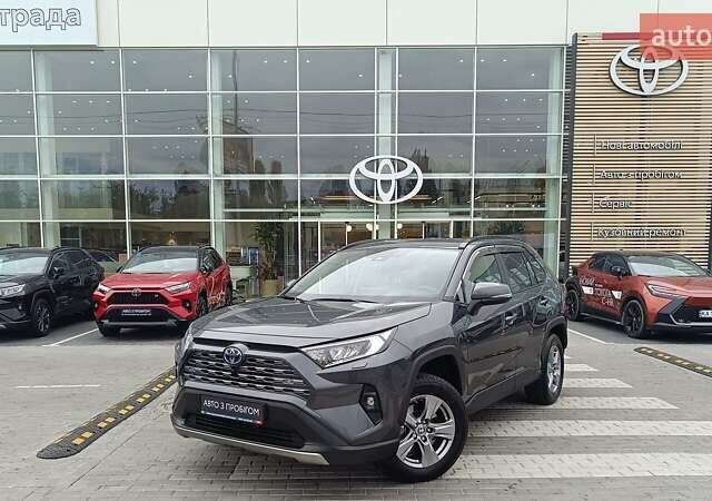 Сірий Тойота РАВ 4, об'ємом двигуна 2.49 л та пробігом 30 тис. км за 35731 $, фото 1 на Automoto.ua
