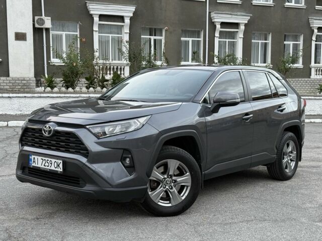 Сірий Тойота РАВ 4, об'ємом двигуна 2 л та пробігом 29 тис. км за 23200 $, фото 1 на Automoto.ua