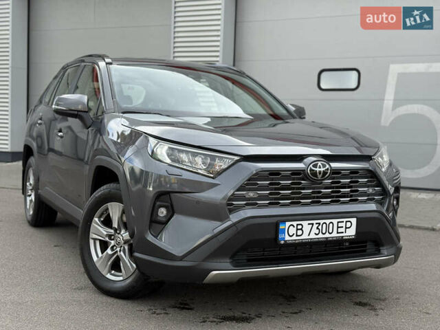 Серый Тойота РАВ 4, объемом двигателя 1.99 л и пробегом 26 тыс. км за 30500 $, фото 1 на Automoto.ua