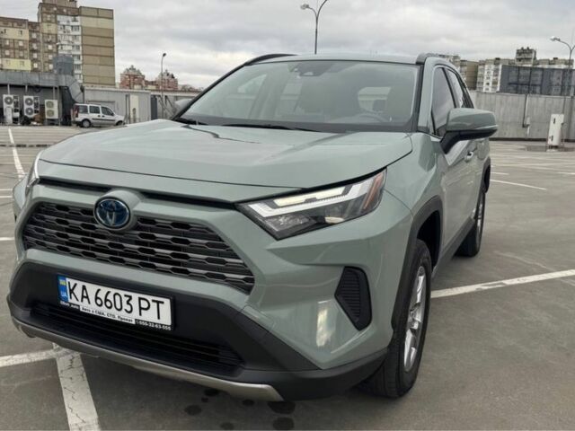 Сірий Тойота РАВ 4, об'ємом двигуна 2.5 л та пробігом 41 тис. км за 37500 $, фото 1 на Automoto.ua