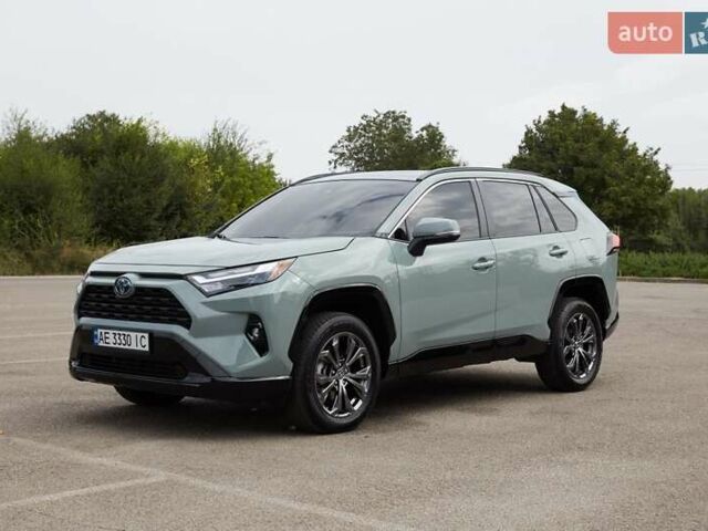 Серый Тойота РАВ 4, объемом двигателя 2.5 л и пробегом 4 тыс. км за 38000 $, фото 1 на Automoto.ua