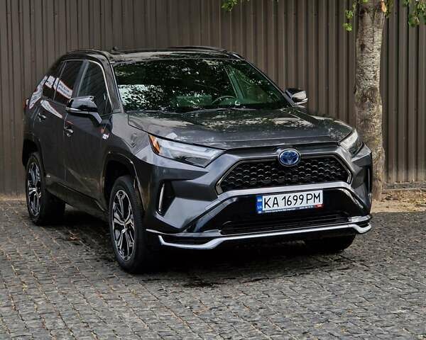 Серый Тойота РАВ 4, объемом двигателя 2.49 л и пробегом 81 тыс. км за 49500 $, фото 1 на Automoto.ua