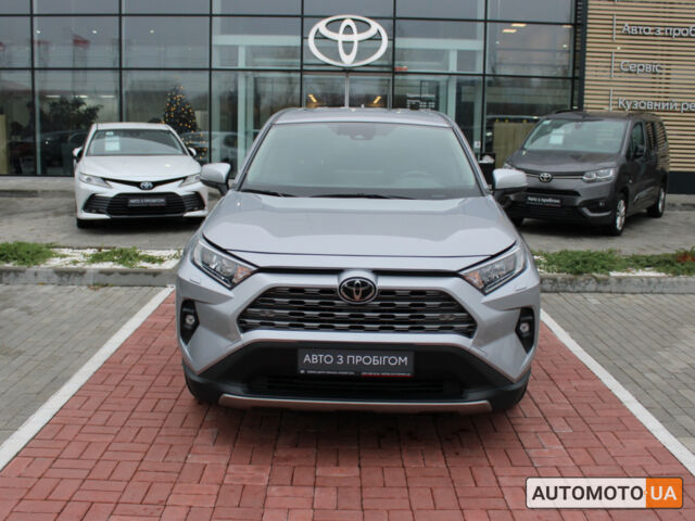 Сірий Тойота РАВ 4, об'ємом двигуна 2 л та пробігом 29 тис. км за 33990 $, фото 1 на Automoto.ua