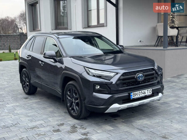 Серый Тойота РАВ 4, объемом двигателя 2.49 л и пробегом 34 тыс. км за 43900 $, фото 1 на Automoto.ua