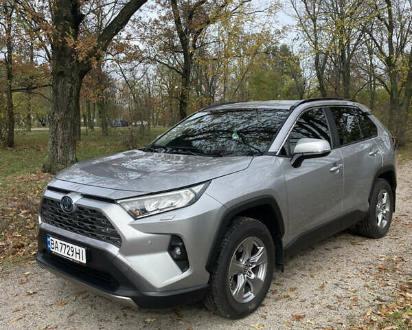Сірий Тойота РАВ 4, об'ємом двигуна 2.49 л та пробігом 3 тис. км за 39500 $, фото 1 на Automoto.ua