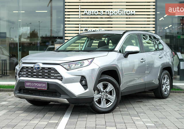 Серый Тойота РАВ 4, объемом двигателя 2.49 л и пробегом 7 тыс. км за 39697 $, фото 1 на Automoto.ua