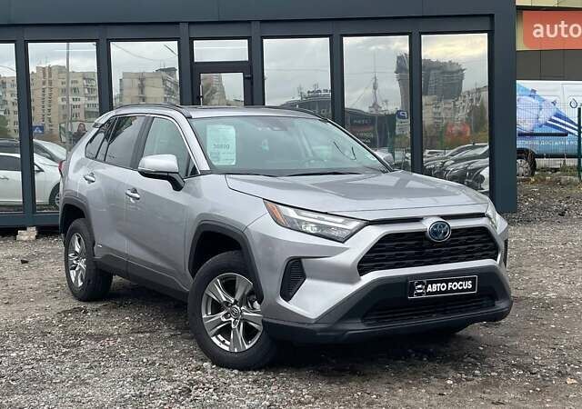 Сірий Тойота РАВ 4, об'ємом двигуна 2.49 л та пробігом 11 тис. км за 31990 $, фото 1 на Automoto.ua