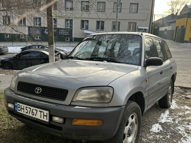 Синій Тойота РАВ 4, об'ємом двигуна 2 л та пробігом 380 тис. км за 3250 $, фото 1 на Automoto.ua