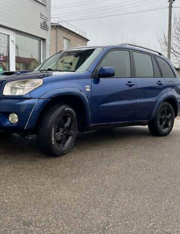 Синий Тойота РАВ 4, объемом двигателя 2 л и пробегом 273 тыс. км за 4483 $, фото 1 на Automoto.ua