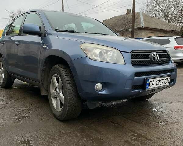 Синій Тойота РАВ 4, об'ємом двигуна 2.23 л та пробігом 274 тис. км за 8700 $, фото 1 на Automoto.ua