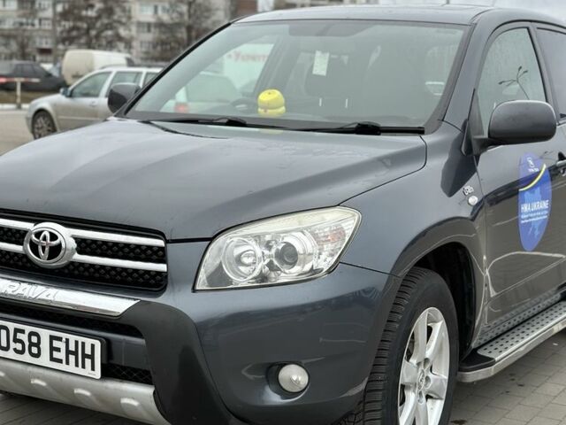 Синий Тойота РАВ 4, объемом двигателя 2.2 л и пробегом 177 тыс. км за 5300 $, фото 1 на Automoto.ua