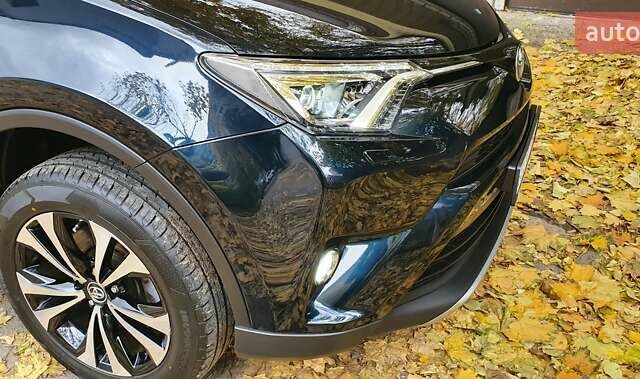 Тойота РАВ 4 2017 в Харькове на Automoto.ua Синий Тойота РАВ 4, объемом двигателя 2.5 л и пробегом 29 тыс. км за 27700 $, фото 1 на Automoto.ua
