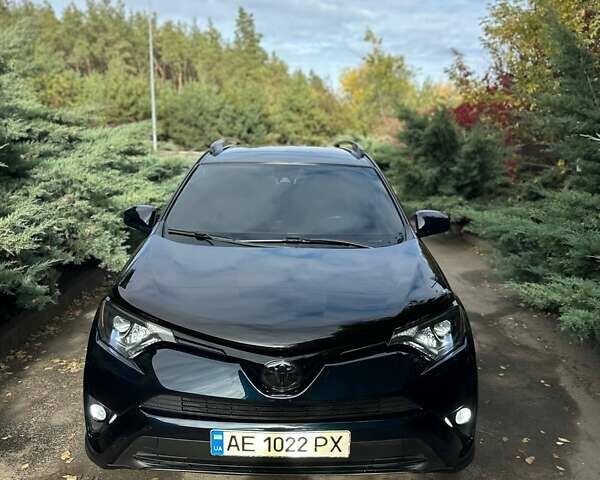 Тойота РАВ 4 2017 в Новомосковске на Automoto.ua Синий Тойота РАВ 4, объемом двигателя 2.49 л и пробегом 125 тыс. км за 22500 $, фото 1 на Automoto.ua