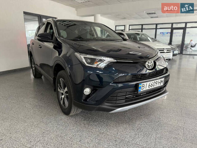 Тойота РАВ 4 2017 в Полтаве на Automoto.ua Синий Тойота РАВ 4, объемом двигателя 1.99 л и пробегом 175 тыс. км за 19900 $, фото 1 на Automoto.ua