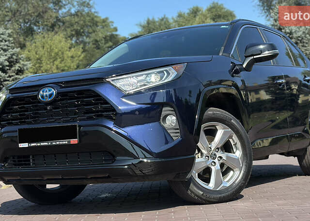 Тойота РАВ 4 2021 в Днепре (Днепропетровске) на Automoto.ua Синий Тойота РАВ 4, объемом двигателя 2.5 л и пробегом 101 тыс. км за 31000 $, фото 1 на Automoto.ua