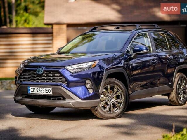 Синий Тойота РАВ 4, объемом двигателя 2.49 л и пробегом 15 тыс. км за 42500 $, фото 1 на Automoto.ua