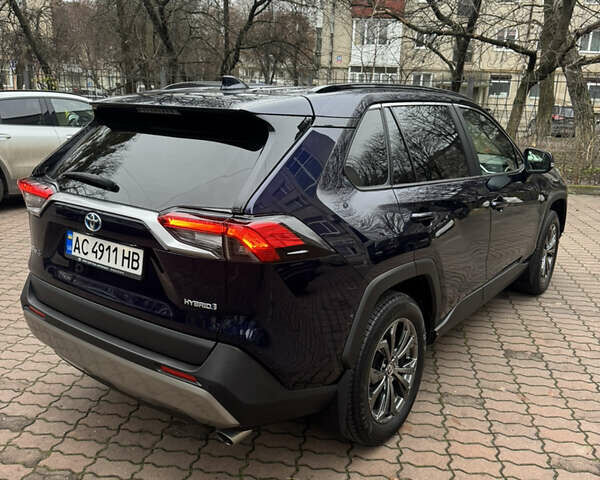 Синий Тойота РАВ 4, объемом двигателя 2.5 л и пробегом 81 тыс. км за 37000 $, фото 1 на Automoto.ua