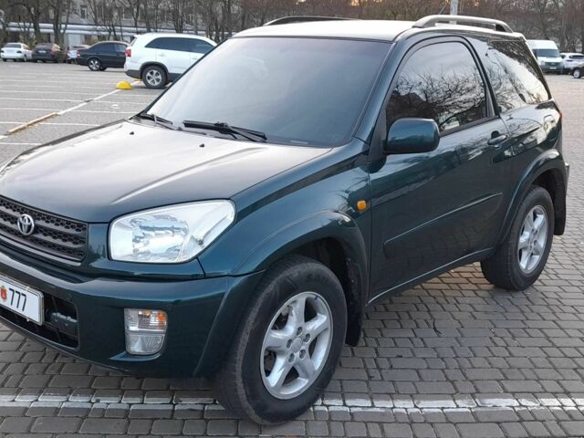 Зелений Тойота РАВ 4, об'ємом двигуна 2 л та пробігом 182 тис. км за 6900 $, фото 1 на Automoto.ua