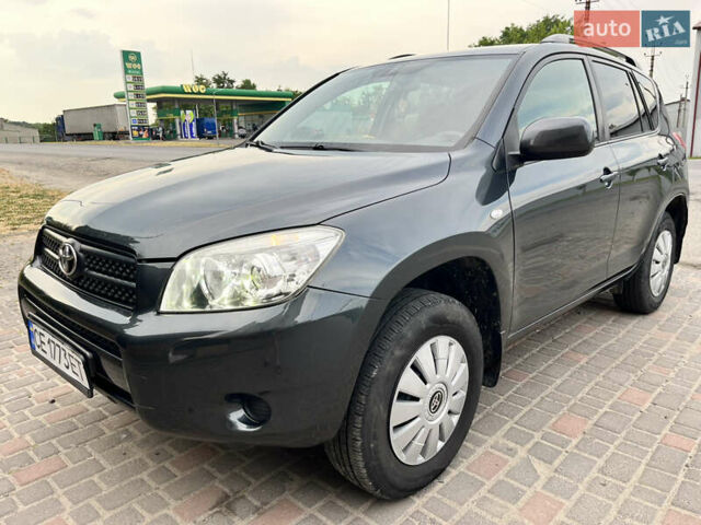 Зеленый Тойота РАВ 4, объемом двигателя 2.23 л и пробегом 226 тыс. км за 9599 $, фото 1 на Automoto.ua