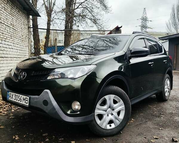 Зеленый Тойота РАВ 4, объемом двигателя 2.49 л и пробегом 143 тыс. км за 14500 $, фото 1 на Automoto.ua