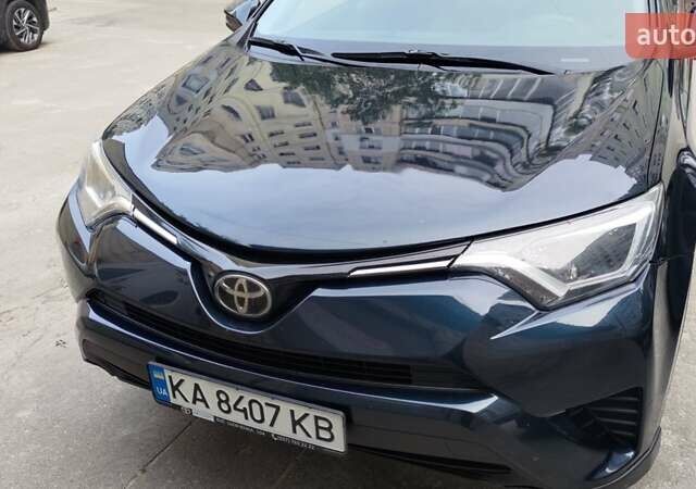Тойота РАВ 4 2017 у Києві на Automoto.ua Зелений Тойота РАВ 4, об'ємом двигуна 2.5 л та пробігом 117 тис. км за 20000 $, фото 1 на Automoto.ua