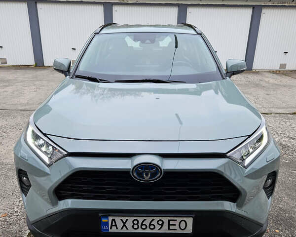 Зелений Тойота РАВ 4, об'ємом двигуна 2.49 л та пробігом 72 тис. км за 31500 $, фото 1 на Automoto.ua