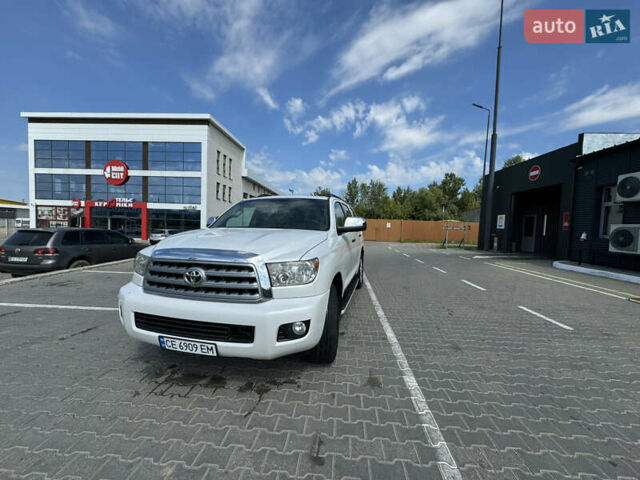Белый Тойота Секвойя, объемом двигателя 5.7 л и пробегом 295 тыс. км за 18888 $, фото 1 на Automoto.ua