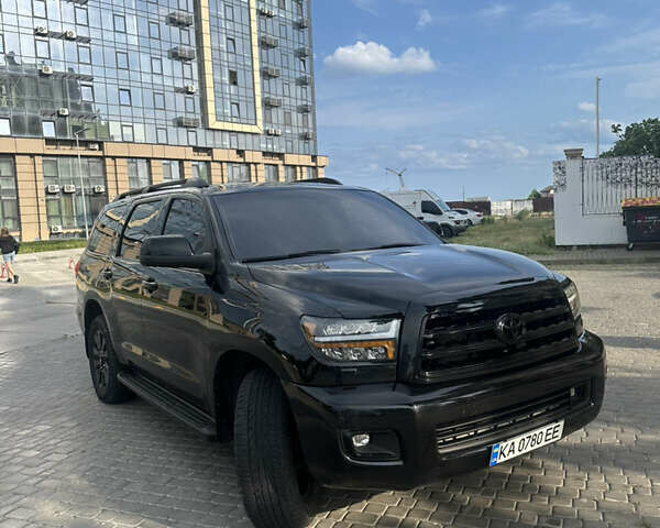Черный Тойота Секвойя, объемом двигателя 5.7 л и пробегом 211 тыс. км за 22500 $, фото 1 на Automoto.ua