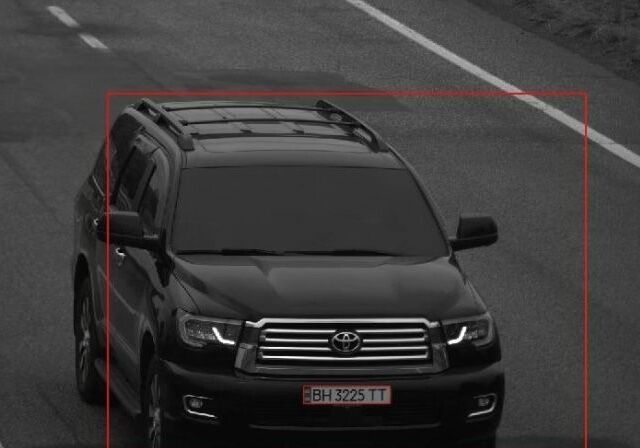 Черный Тойота Секвойя, объемом двигателя 5.7 л и пробегом 203 тыс. км за 30000 $, фото 1 на Automoto.ua